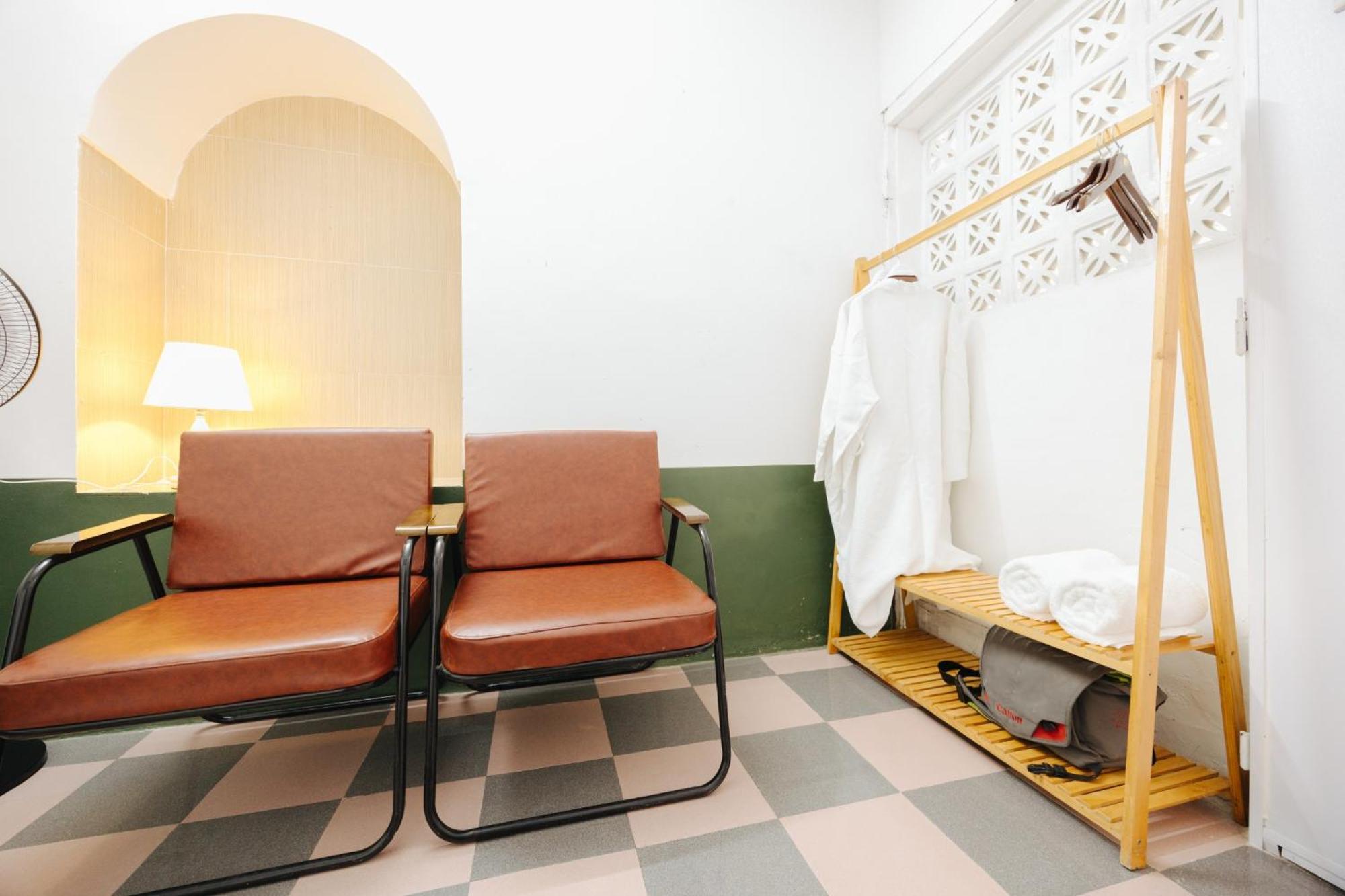 Homestay And Eggcoffee Central Hanoi Old Quarter ภายนอก รูปภาพ